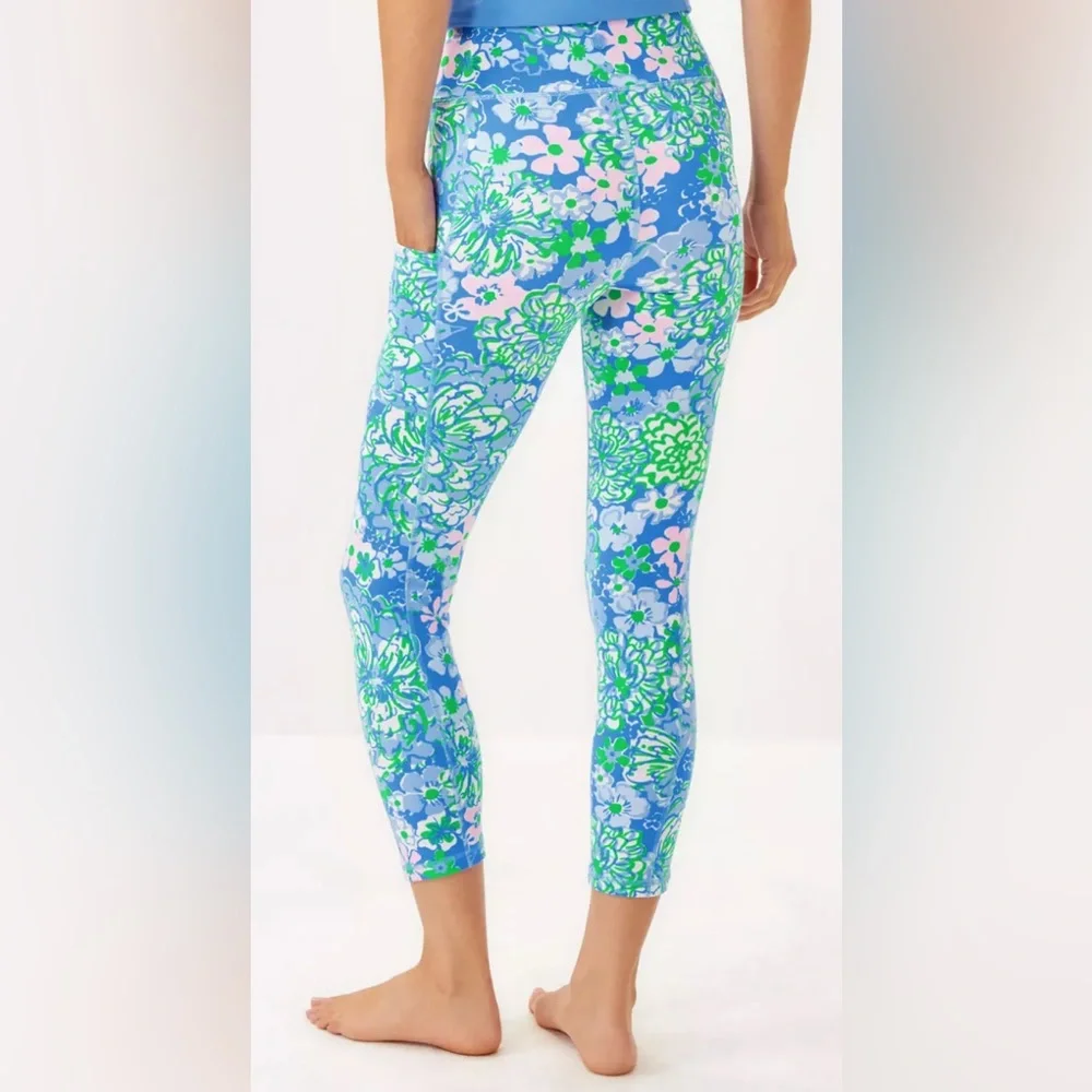NWOT [Lilly Pulitzer] Luxletic High Rise Weekender Mid Floral Leggings Womens XS - Picture 3 of 15